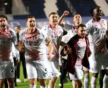 巴萨 后卫 巴萨 后卫